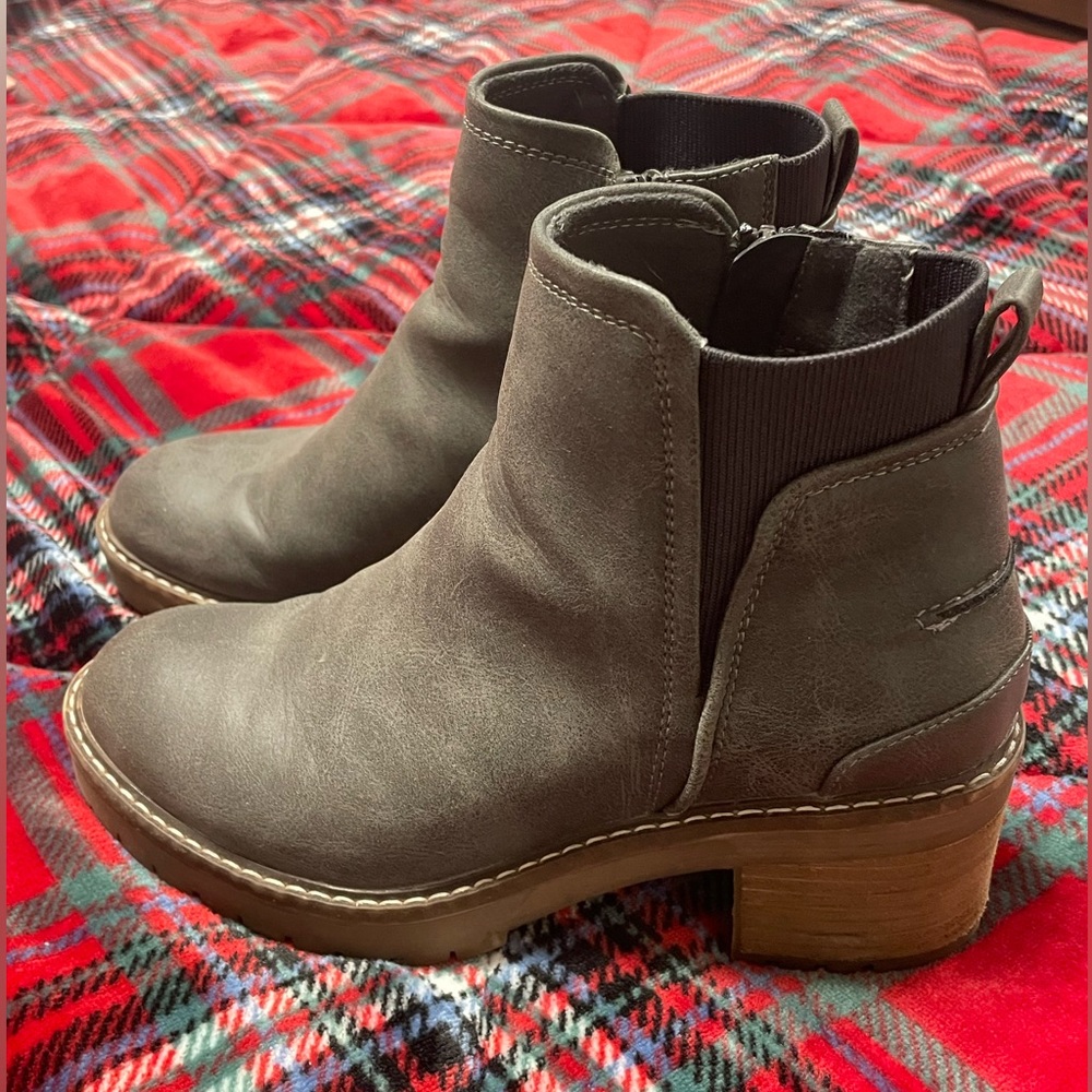 B-52 Buckle Boots